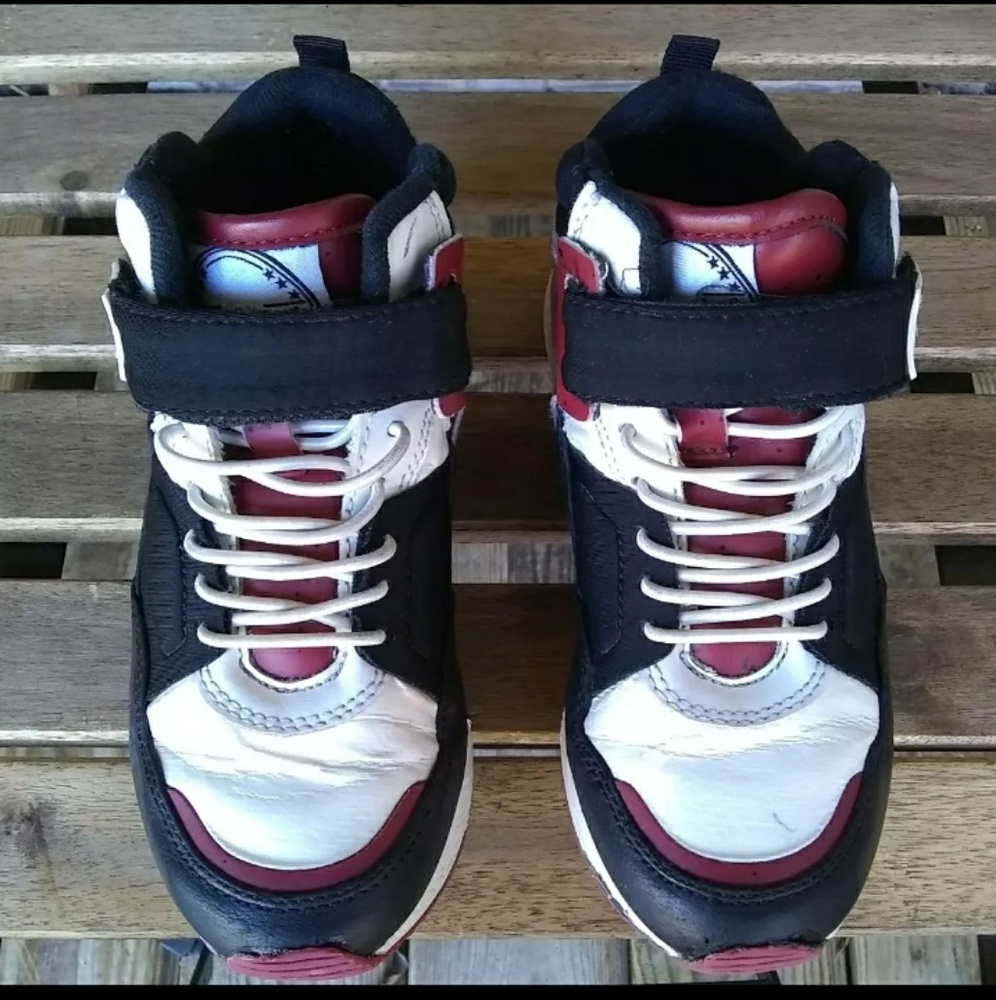 Zara Kids Boys Collection Shoe Size 32